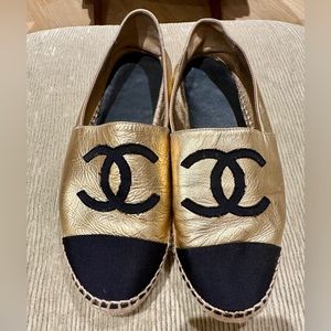 Authentic CHANEL Espadrilles gold and black size 40